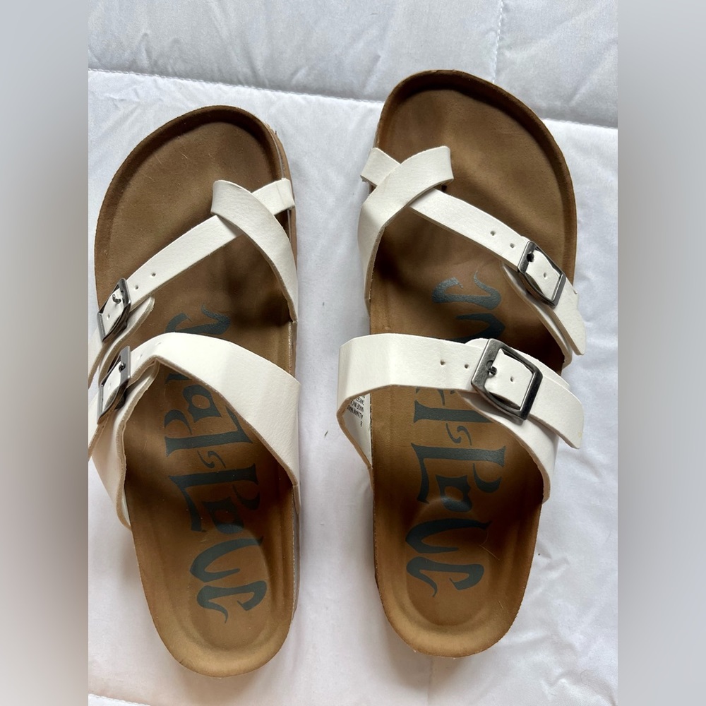 Women’s Sandals- Size 8